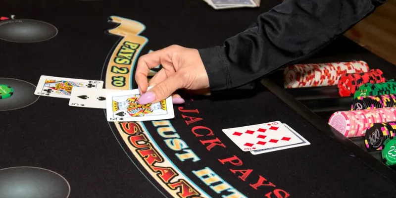 Mẹo chơi blackjack để trở thành người chơi xuất sắc - Những kỹ thuật cần biết 2 Khám phá luật chơi Blackjack
