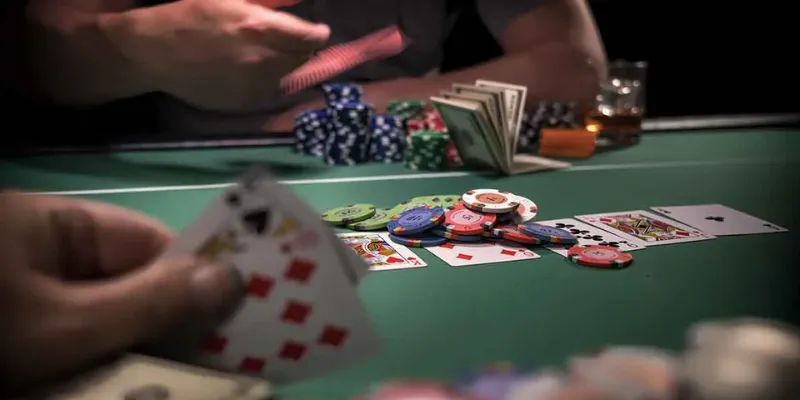 Cách chơi Poker online - Làm chủ trò chơi và tăng cơ hội thắng 2 Luật chơi poker online và các quy định cần biết