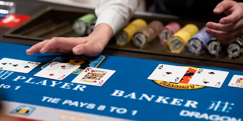 Làm sao để thắng Baccarat online? Mẹo hay từ chuyên gia 3 Luật chơi và cách tính điểm baccarat