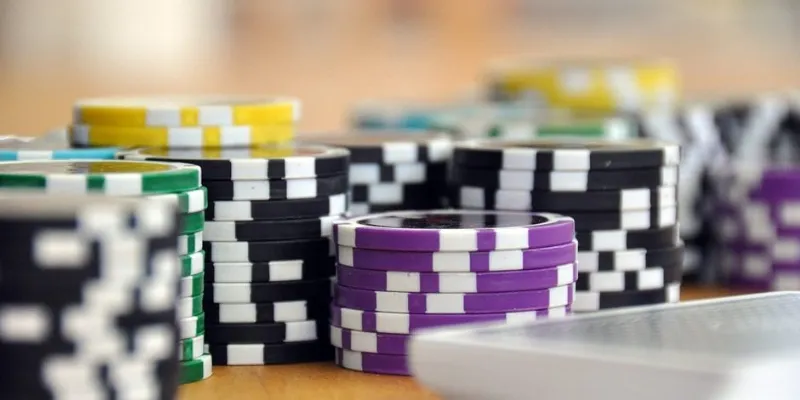 Hướng dẫn mẹo chơi Poker giúp bạn làm chủ bàn chơi 4 Bật mí mẹo chơi Poker nâng cao tăng tỷ lệ thắng