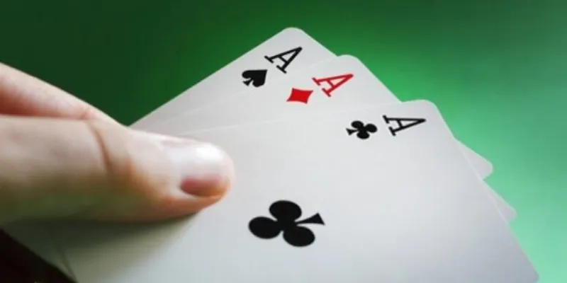 Mẹo chơi game Liêng giúp bạn chiến thắng dễ dàng 3 Các quy tắc và thứ tự đánh bài trong game Liêng