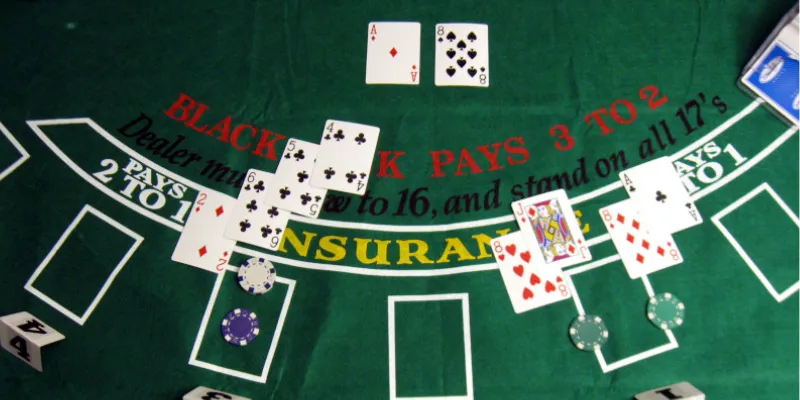Cá cược blackjack - Bí quyết đặt cược thông minh giúp tối ưu lợi nhuận 3 Luật chơi và các loại cược phổ biến trong blackjack online